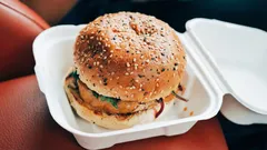 Ontbijt of avondeten: wat kun je beter overslaan als je wilt afvallen